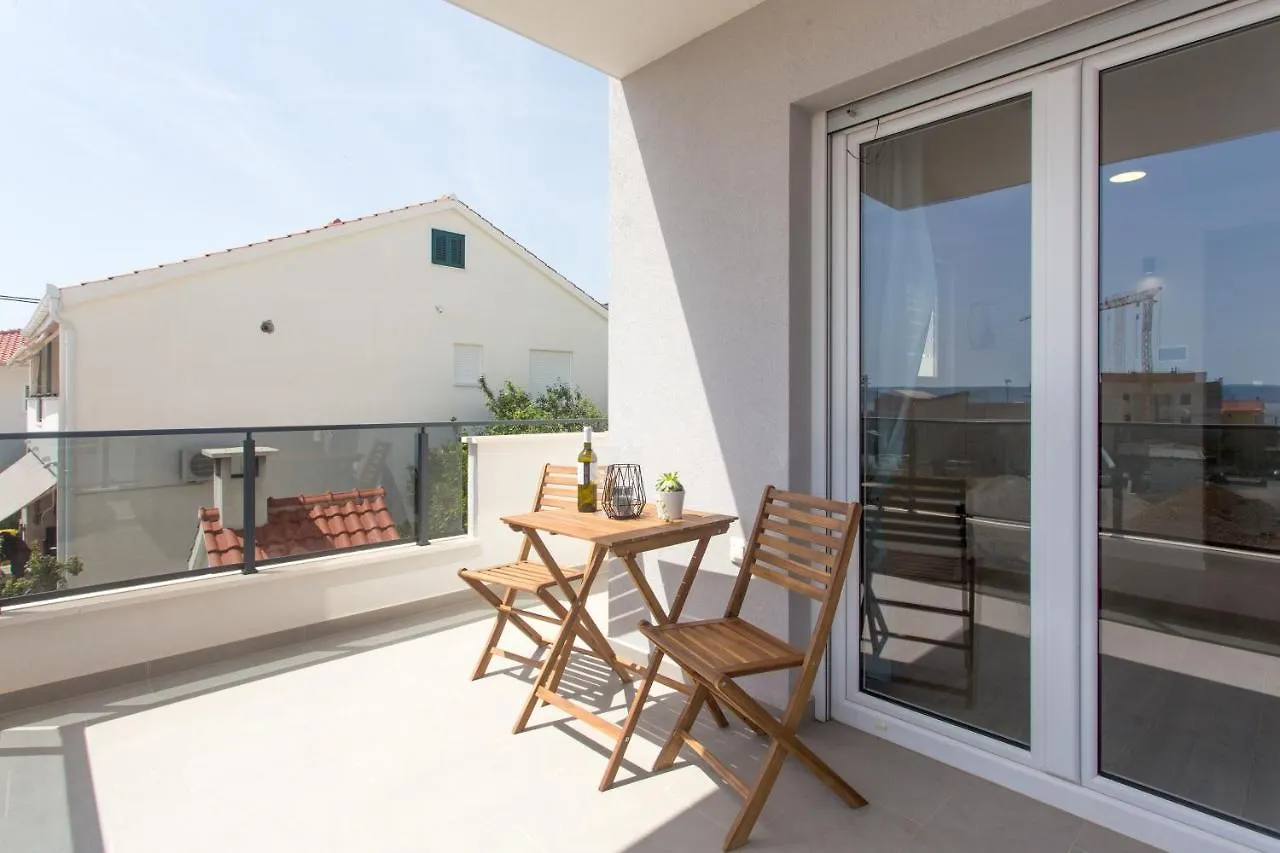 Ferienwohnung Delminium Kaštela 0*,