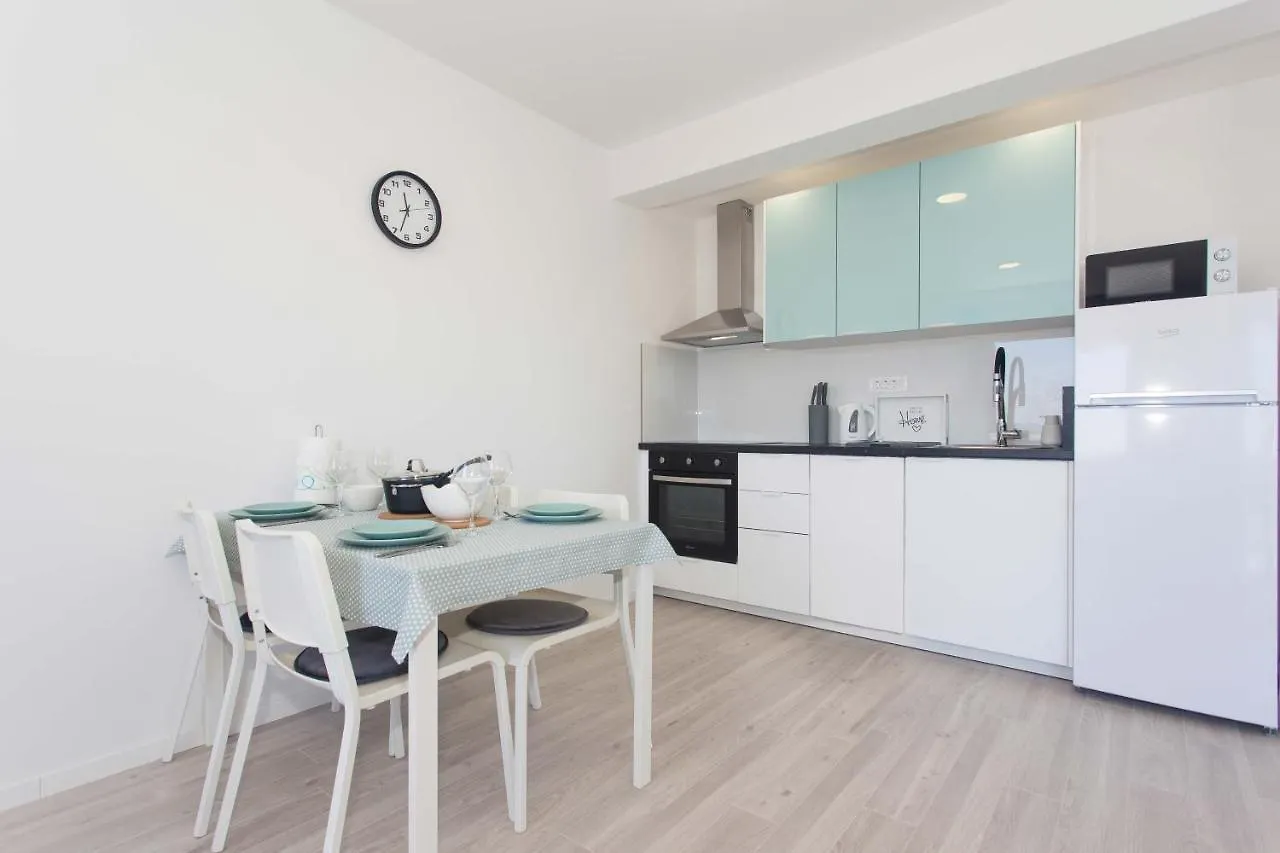 Ferienwohnung Delminium Kaštela Apartment